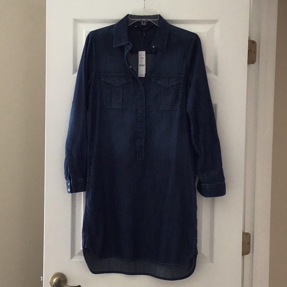 WHBM Chambray dress with pockets!! NWT